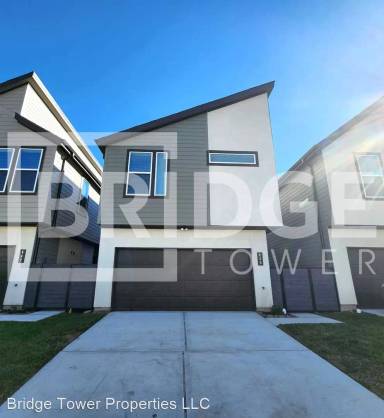 Main picture of 438 S Centro Cir