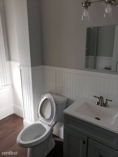 Main picture of 83 Washington St