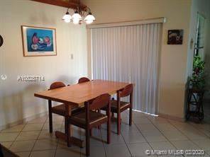 Main picture of 1202 SW 140th Pl