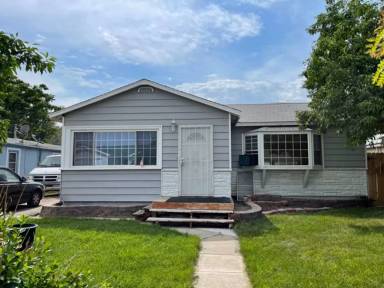 Main picture of 7071 Grape St
