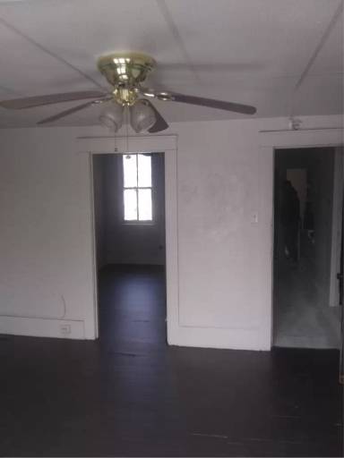 Main picture of 303 E Cottage Pl