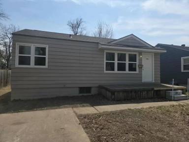 Main picture of 319 W Elm St