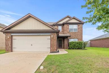 Main picture of 174 Walkers Hill Rd