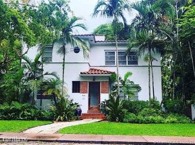 Main picture of 934 Palermo Ave