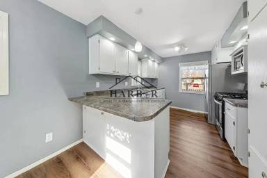 Main picture of 1127 1st St SW