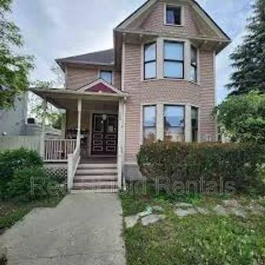 Main picture of 103 S Huron St