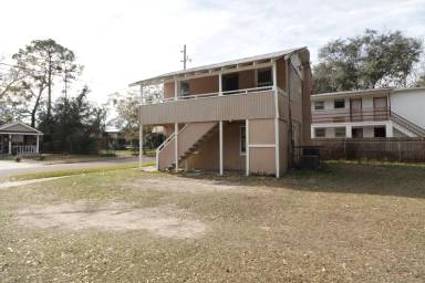 Main picture of 1243 W 25th St