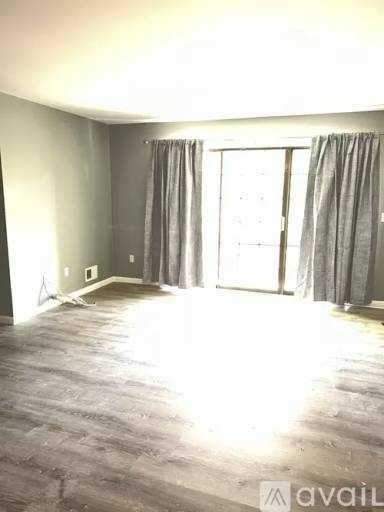 Main picture of 17 Cheshire Dr