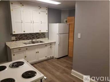 Main picture of 609 N Laurel St