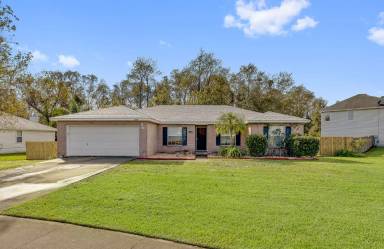 Main picture of 1390 Lindseys Crossing Dr