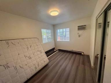 Main picture of 2903 Foss Ave