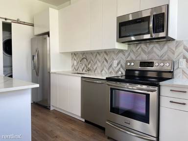 Main picture of 2415 New York Ave