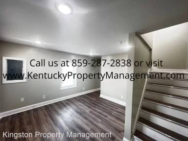 Main picture of 211 W 5th St