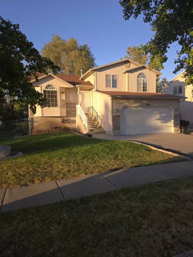 Main picture of 2936 W 2175 S