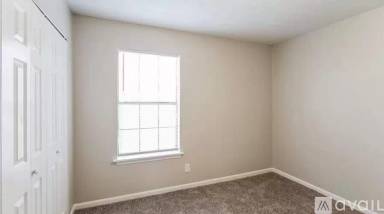 Main picture of 401 Hemlock Dr