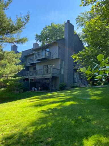 Main picture of 88 Conestoga Way