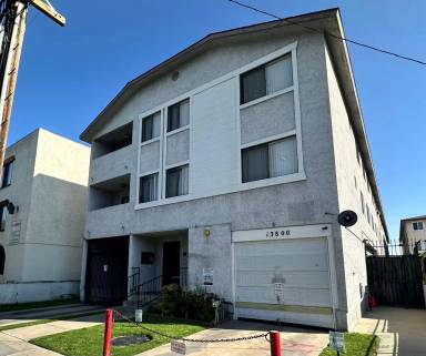 Main picture of 13800 Chadron Ave