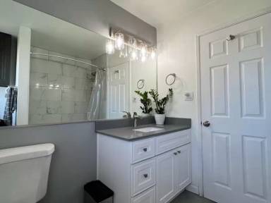 Main picture of 9404 Peach St