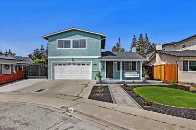 Main picture of 366 Sloat Ct
