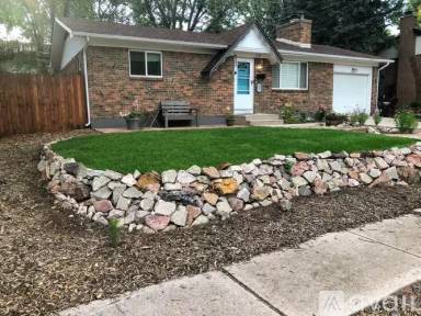 Main picture of 1318 Holmes Dr