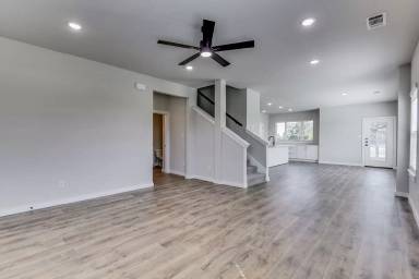 Main picture of 4262 Clovis Ct