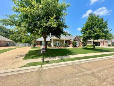 Main picture of 117 Kenzie Dr