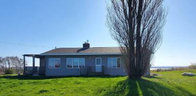 Main picture of 12586 Center Rd