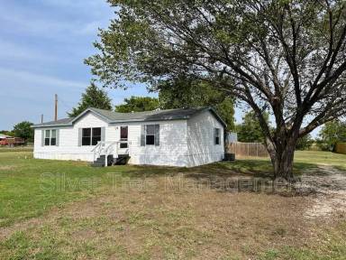 Main picture of 18533 Comanche Rd
