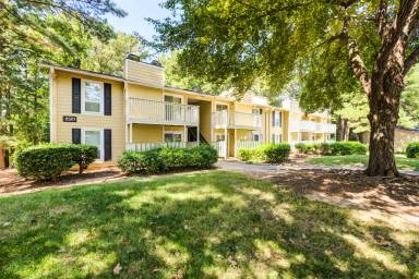 Main picture of Laurel Oaks