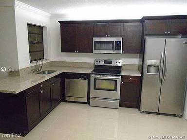 Main picture of 8645 SW 47th Ter