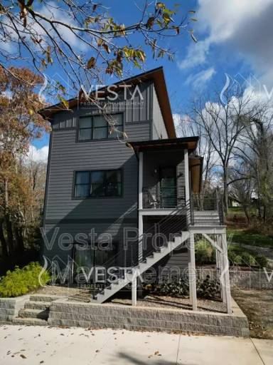 Main picture of 174 Bartlett St