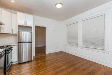 Main picture of 325 9TH AVENUE Apartments