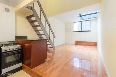Main picture of 9 E 32nd St