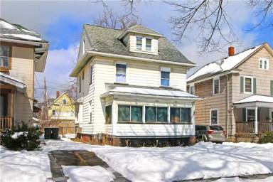 Main picture of 132 Bryan St