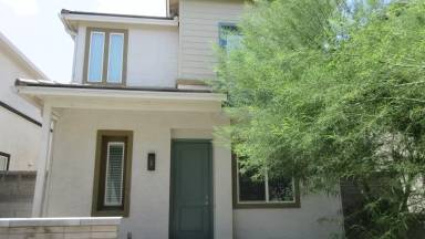 Main picture of 11900 N 32nd St
