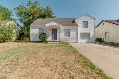 Main picture of 2123 NW Lake Ave