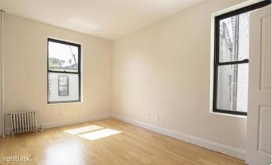Main picture of 201 W 11th St
