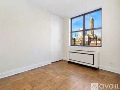 Main picture of 400 E 71st St Apartments