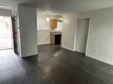 Main picture of 19 Garden Hwy