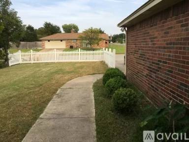 Main picture of 6748 Trail Lake Dr