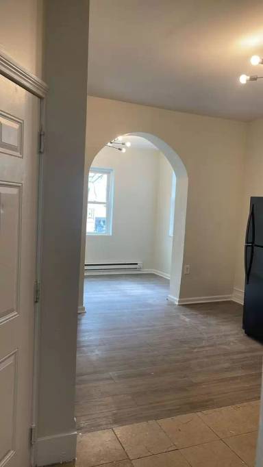 Main picture of 228 N 4th St