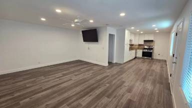 Main picture of 1057 Circle City Dr