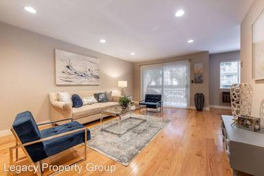 Main picture of 150 W Edith Ave