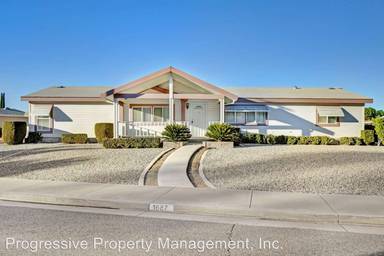 Main picture of 1687 Willow Leaf Dr