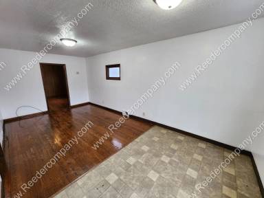 Main picture of 6250 Van Buren Ave