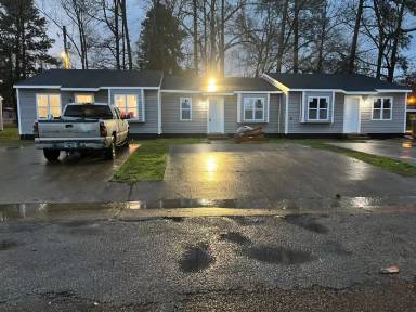 Main picture of 108 Pinewood Dr