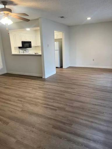 Main picture of 5101 5111 Nicholson Dr