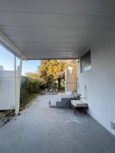 Main picture of 121 NE 169th Ter