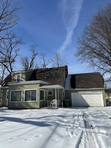 Main picture of 1700 Sagamore Dr