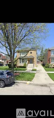 Main picture of 5412 W Sunnyside Ave